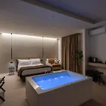 Cali Luxury 3* Caserta
